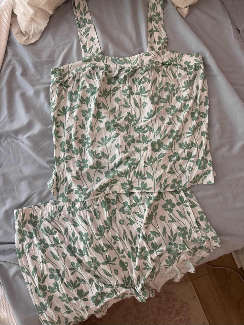 Green Floral Cotton Women's Pajama Tank & Shorts Set